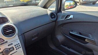 Opel Corsa 1.2i M5 59 kw SR - 11