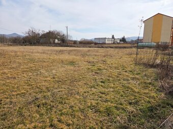 Veľký pozemok v obci Salka - 11