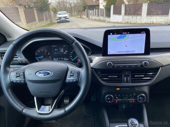 Ford Focus Turnier 1.5 EB Titanium 1. majitel 11/2019 - 11