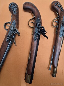 Repliky kresadlovych pištolí - 11