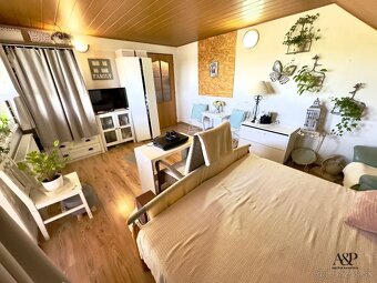4 IZBOVÝ RD S GARÁŽOU, POZEMOK 960M2, BREZOVÁ POD BRADLOM - 11