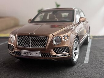 1:18 2016 BENTLEY Bentayga - Bronze Met. - Kyosho - 11