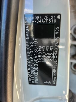 Toyota Yaris - 11