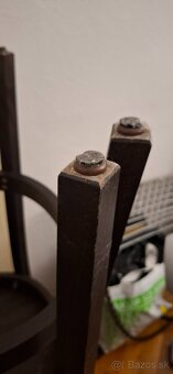 Dve barove stolicky z masivneho tmaveho dreva znacky TON - 11