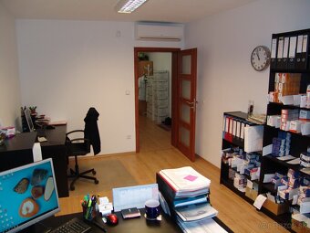 Prenájom kancelárii na pešej zóne  Lichnerová-Senec - 11