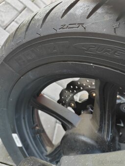 Kawasaki J 300 r, v 2017 naj 8300km - 11