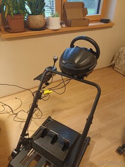 Predam Thrustmaster SIM zostavu - 11