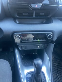 Predám Toyotu Yaris - 11