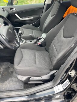 Peugeot 308 - 11