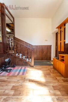 Priestranný dom pripravený na okamžité nasťahovanie - 11
