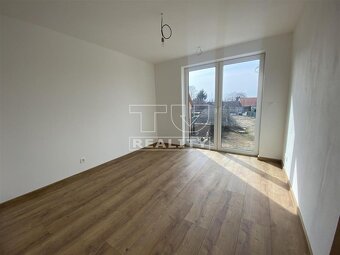 Moderný a priestraný 4-izbový dom (114 m2) na pozemku... - 11