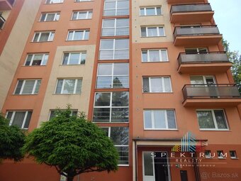 SPEKTRUM REALITY- Na Predaj 1 -izbový byt, 38 m2, Handlová,  - 11