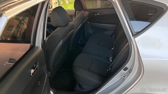 Hyundai i30 1.4 benzin - 11