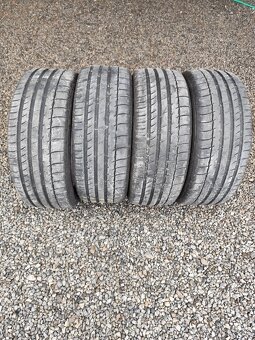 Predám letné pneumatiky 225/45 R17
 - 11