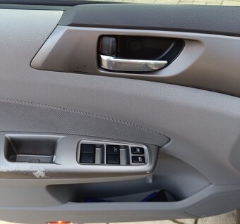 SUBARU FORESTER SH 2008 - 11