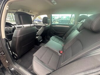 Volkswagen Passat Alltrack 2.0 TDi 4Motion DSG - 11