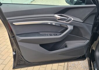 AUDI E-TRON SPORTBACK 50 QUATTRO / MOŽNÝ ODPOČET DPH - 11