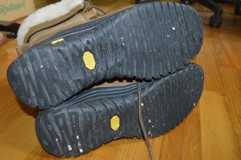 predam original zimne topanky/cizmy UGG - 11
