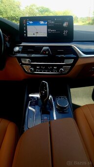 BMW 520d xDrive + MHEV Touring 4x4 - 11