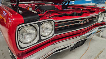 1969 Plymouth GTX 440 V8 - muscle car, po renovaci - 11