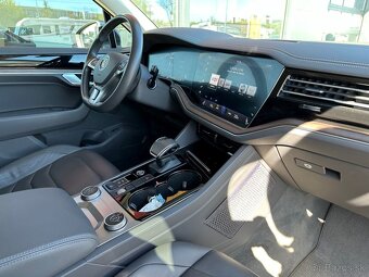 VW Touareg 3.0 V6 TDI 210kW 4Motion s ťaž. zariad. - 11