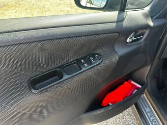 Peugeot 207 SW 1.6 benzín - 11