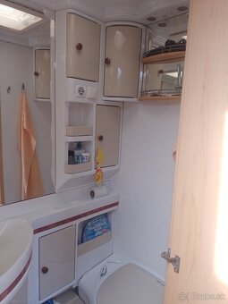 Predám karavan obytný príves Hobby 440 de Luxe - 11