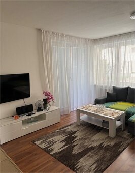 Na prenájom 2 izbový byt Myslenická 600,- Eur - 11