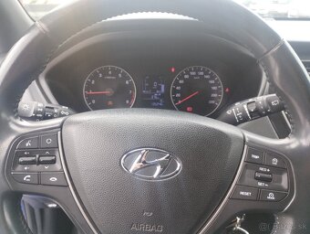 Hyundai i20 1.2i 16V Style - 11