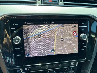 Volkswagen Passat Variant 2.0 TDI EVO Business DSG - 11