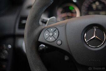 Mercedes-Benz C trieda Kombi 63 AMG - 11