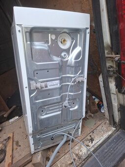 Rozpredam na nahradne diely pracka elektrolux 6 - 11