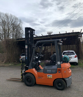 Toyota 42-7FGF18, LPG, bočný posuv, iba 3852 mth - 11