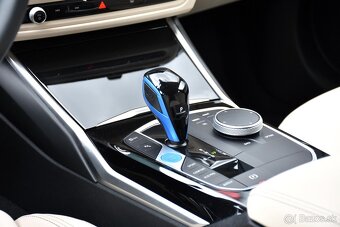 BMW i4 eDrive40 - 81 kWh SR 2023 DPH - 11