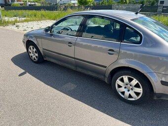 Volkswagen Passat 1.9 TDI Business - 11