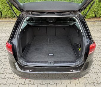 Volkswagen Passat Variant 2.0 TDI EVO Business DSG - 11