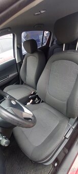 Predám Hyundai i20  1,2 rok výroby 2011 - 11