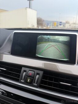 BMW X1 18d s-drive - 11