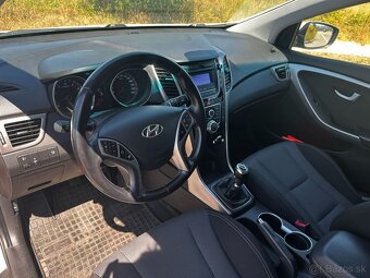 Hyundai i30 1.6 MPI - 11