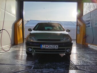 Renault clio 1.2 43kw rok 1.1.2000 - 11