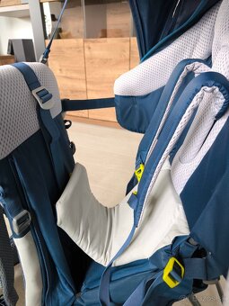 Nosič Deuter Kid Comfort s pláštenkou - 11
