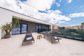 Chorvátsko, Dizajnová vila s bazénom, wellnessom. - 11