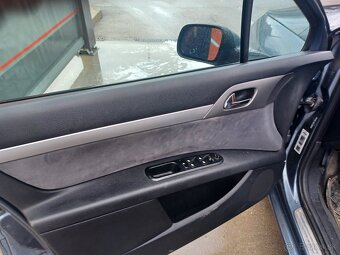 Peugeot 407 - 11