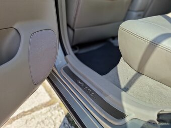 Toyota Avensis Combi 2.2 D-4D Lux - 11