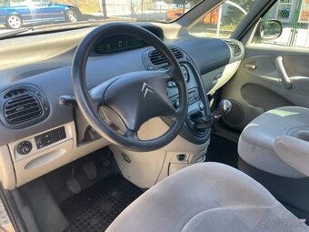 Citroën Xsara Picasso 1.6 benzín - 11