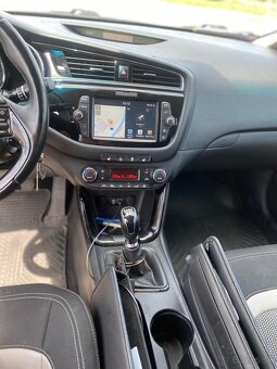 Kia ceed sw 1.6 crdi 100kw - 11