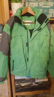 Značkové lyže 60eur/kus, zimná bunda 20eur/kus, Uvex prilba - 11