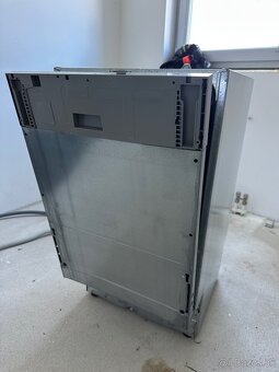 Vstavané kuchynské spotrebiče a práčka - 11