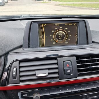 BMW Rad 3 Touring 316d - 11