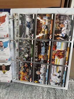 Hokejové kartičky - 11